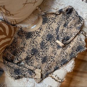 Like new Joie Sweatshirt // size small